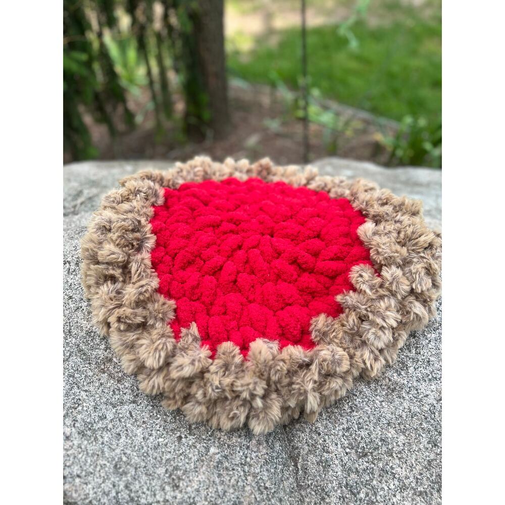 Handcrafted Cat Bed Pet Bed Small Dog Bed “Sweater Weather” Biscuit Dough